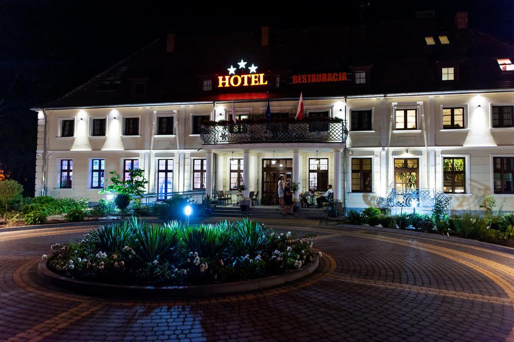 Hotel Swietoborzec Łobez Exterior foto