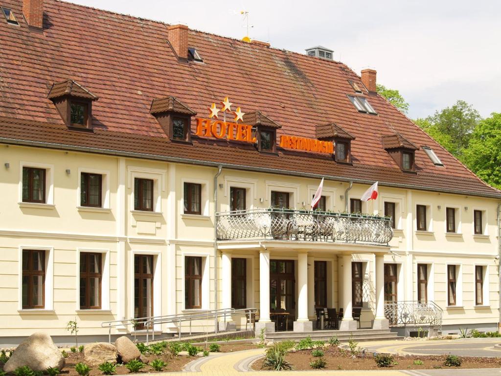 Hotel Swietoborzec Łobez Exterior foto